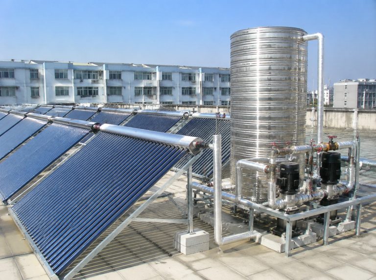市南区商用大容量真空管太阳能热水系统
